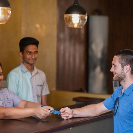 Seahorse Hotel & Spa نيجومبو المظهر الخارجي الصورة