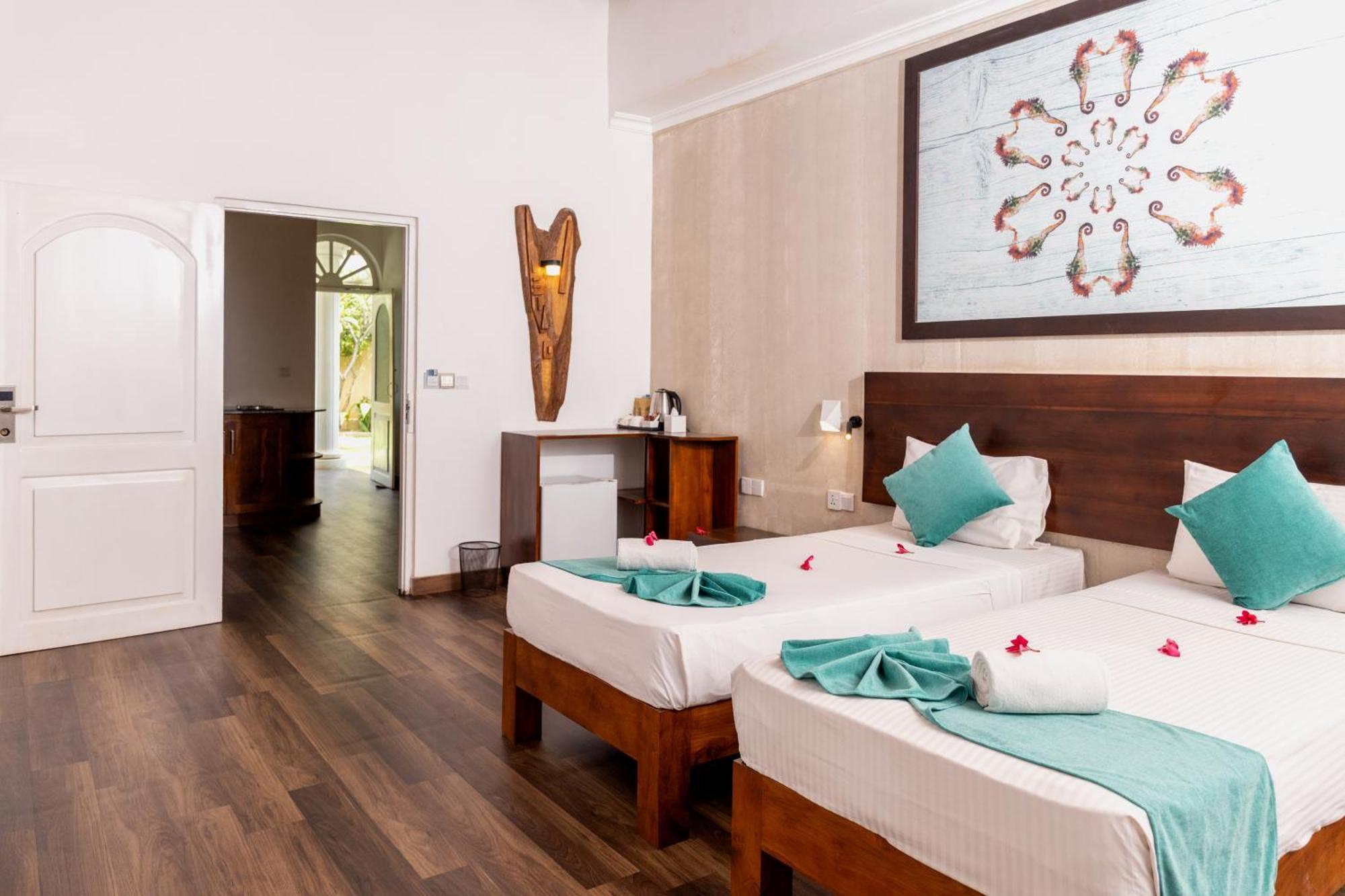Seahorse Hotel & Spa نيجومبو المظهر الخارجي الصورة