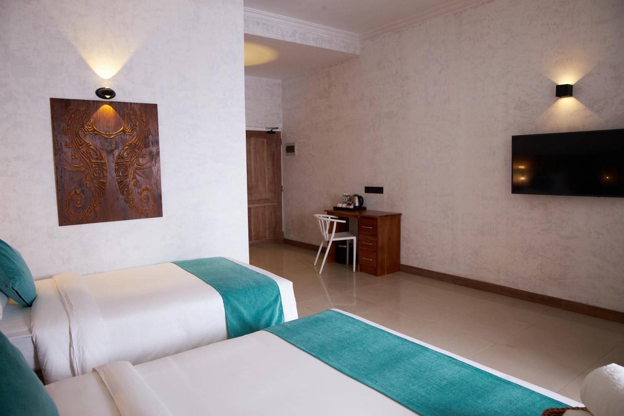 Seahorse Hotel & Spa نيجومبو المظهر الخارجي الصورة