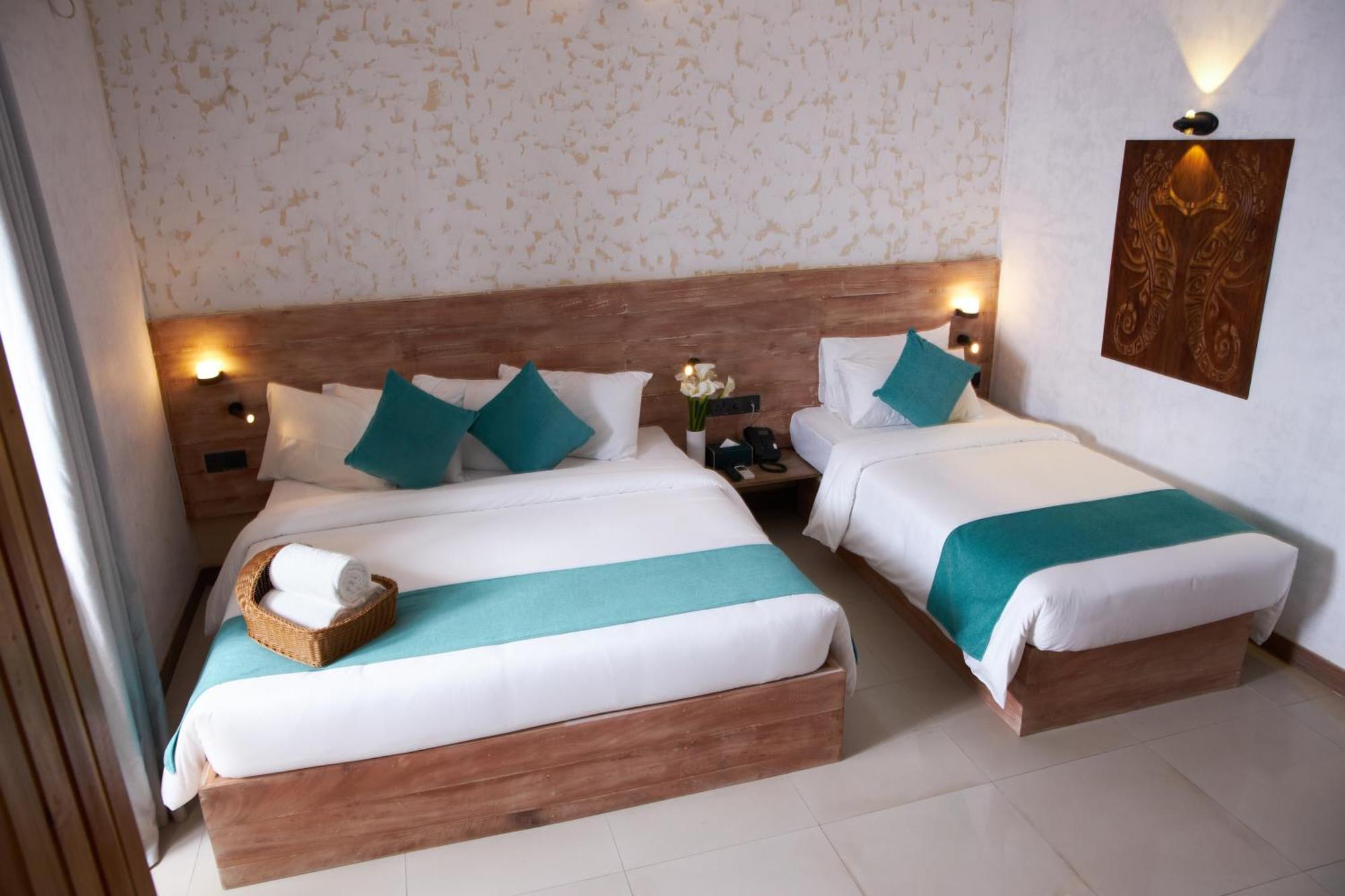 Seahorse Hotel & Spa نيجومبو المظهر الخارجي الصورة