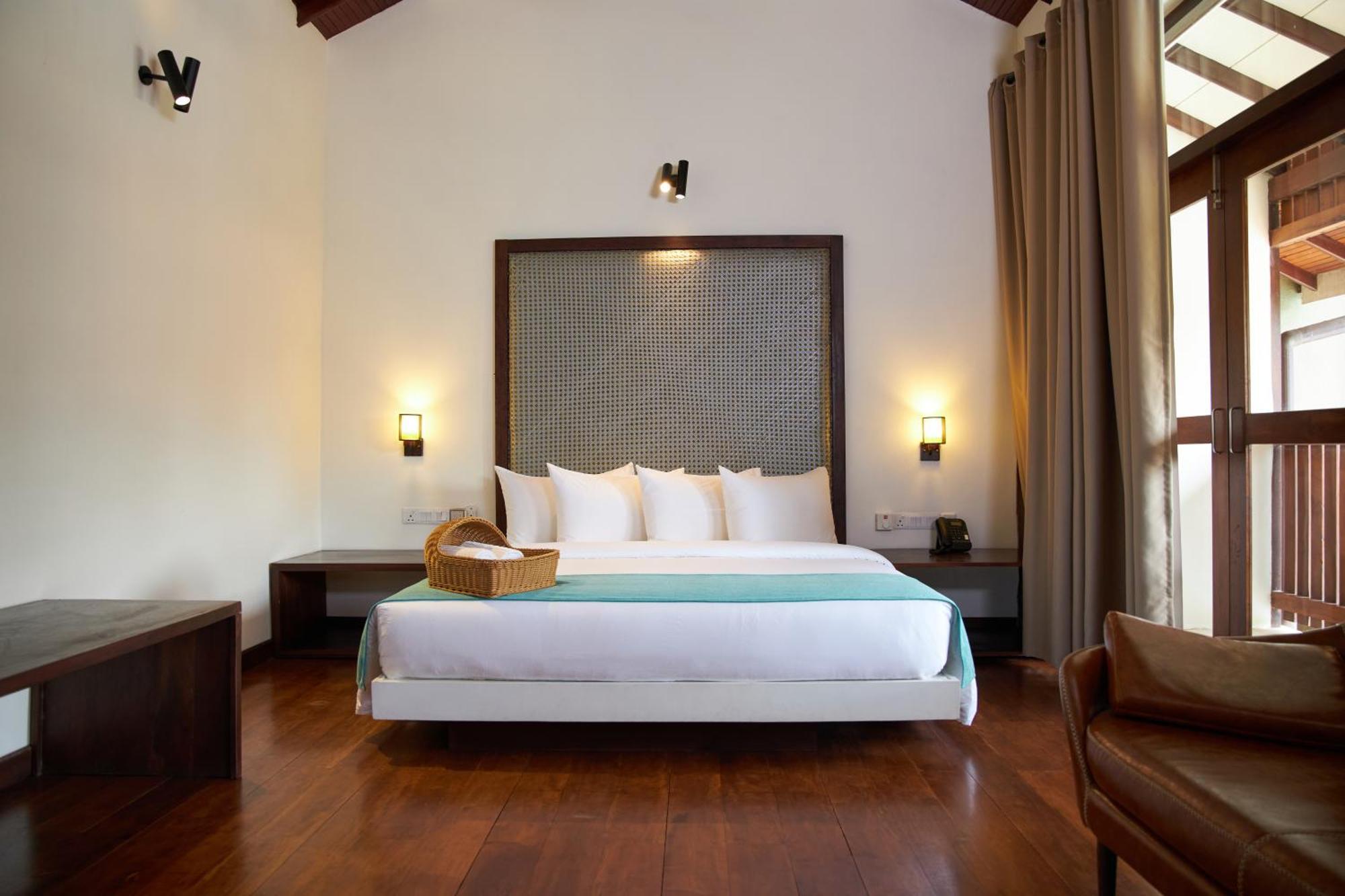 Seahorse Hotel & Spa نيجومبو المظهر الخارجي الصورة