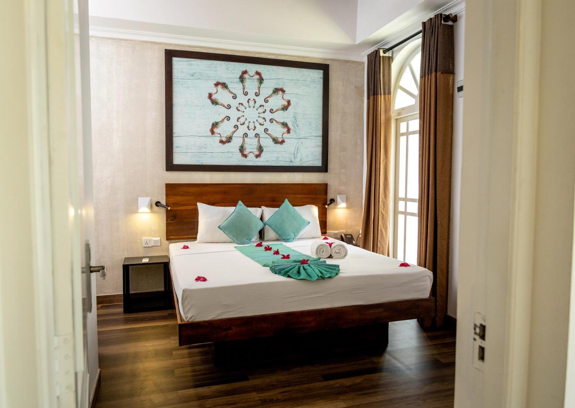 Seahorse Hotel & Spa نيجومبو المظهر الخارجي الصورة