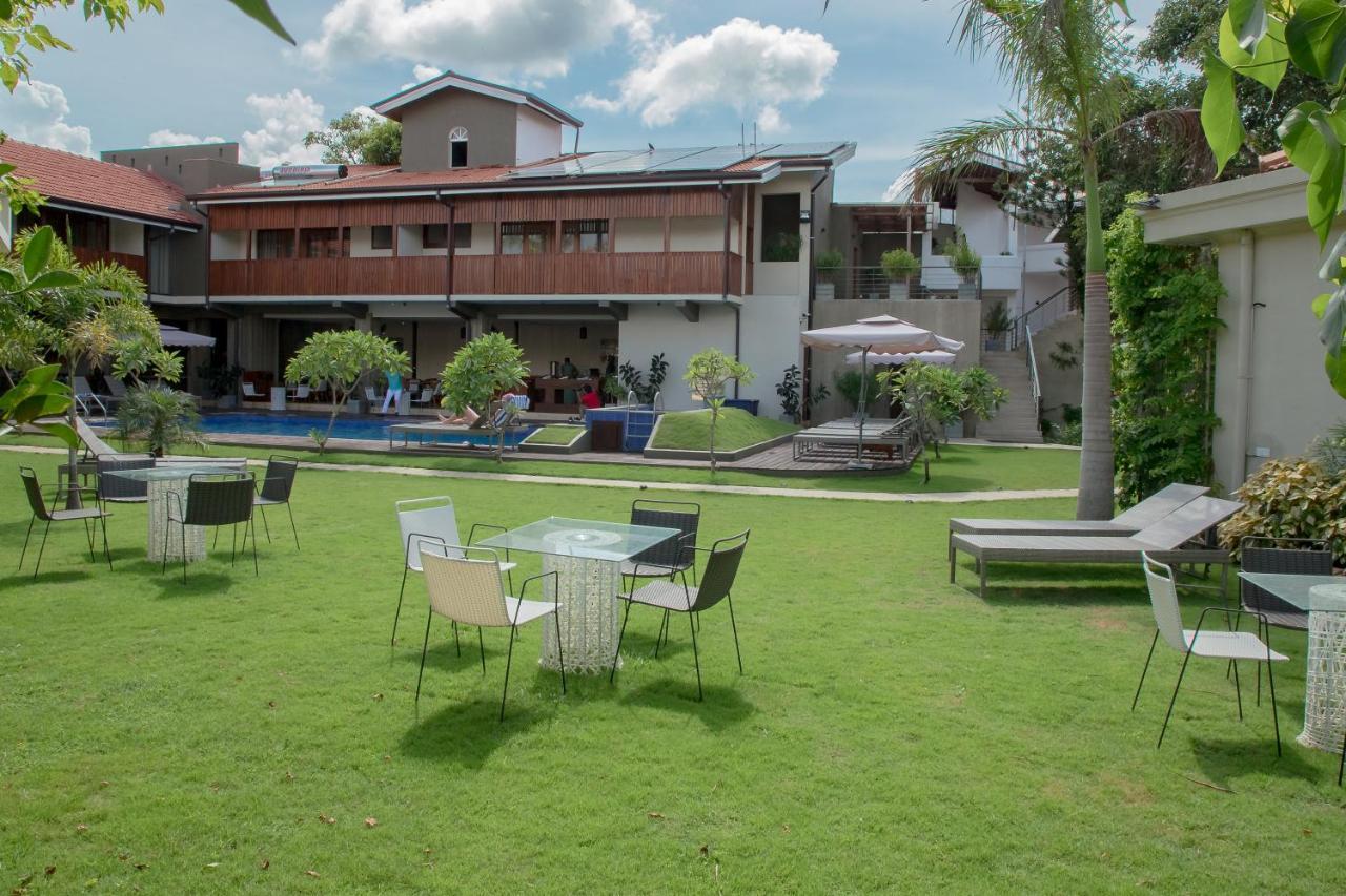 Seahorse Hotel & Spa نيجومبو المظهر الخارجي الصورة
